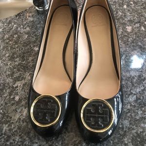 Tory Burch Wedges ✨